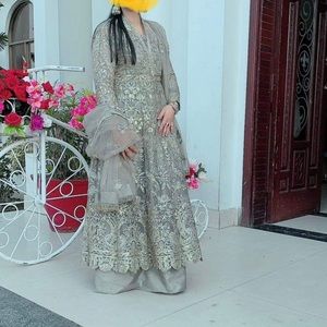 Farak shalwar kameez